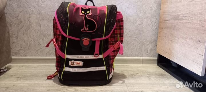 Рюкзак школьный