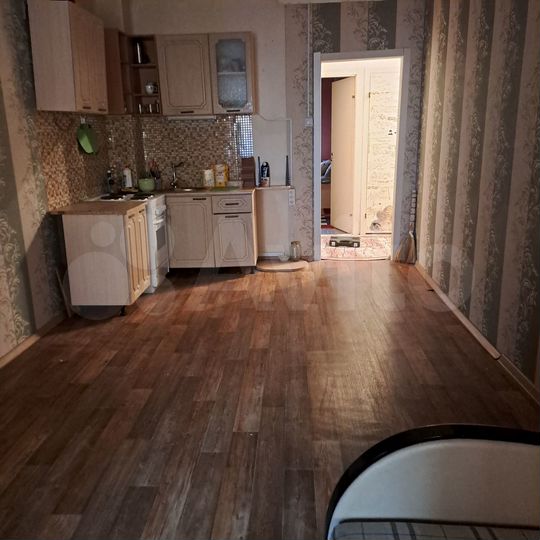 2-к. квартира, 55 м², 1/2 эт.