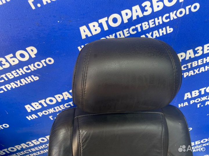 Передние сиденья Ford Explorer внедорожник KX BDA