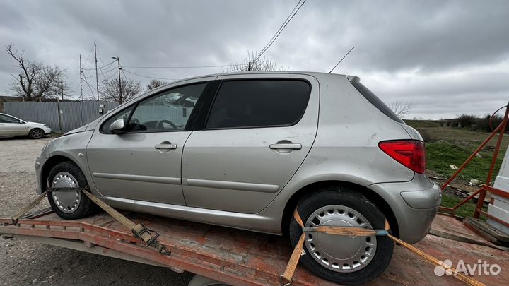 Разбор Peugeot 307
