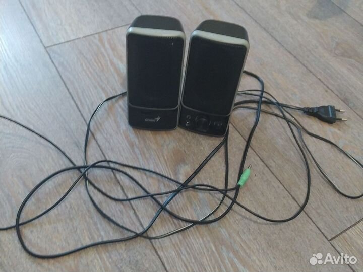 Компьютерные колонки Genius SP-M120