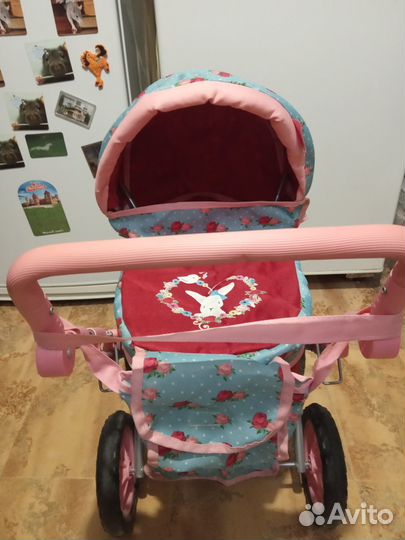 Игрушечная коляска для кукол