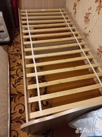 Кровать с матрасом бу