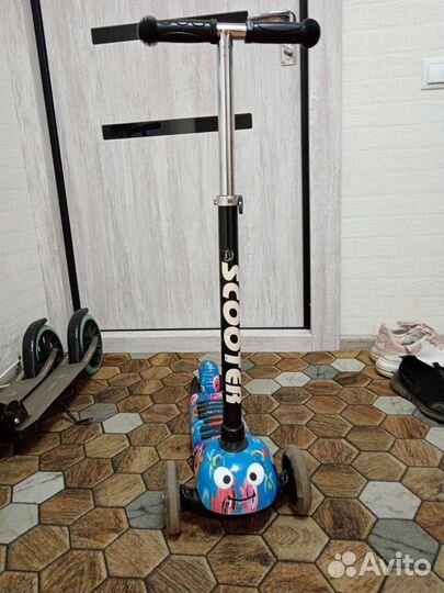 Самокат 3х колёсный бу