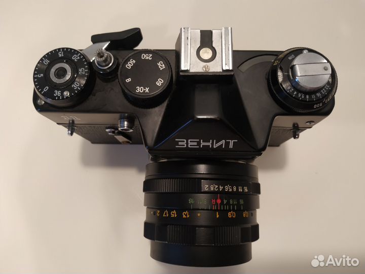 Плёночный фотоаппарат зенит