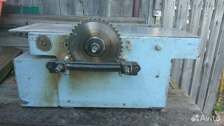 Станок деревообрабатывающий бытовой сдб-1