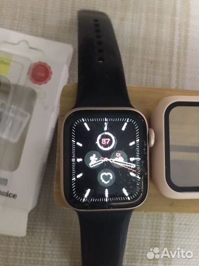 Умные часы Apple Watch Series 4 40mm A1977