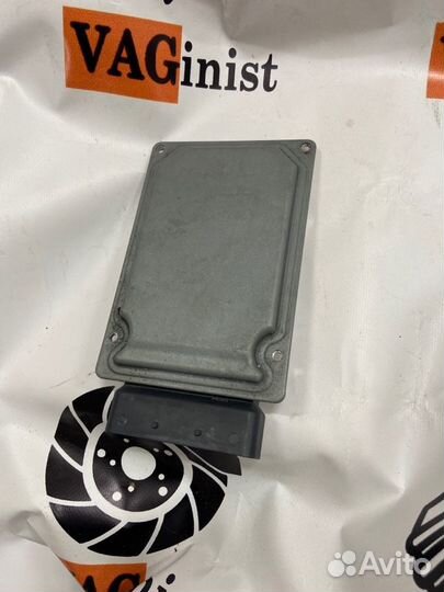 Блок управления адаптивной подвески DCC Vw Passat