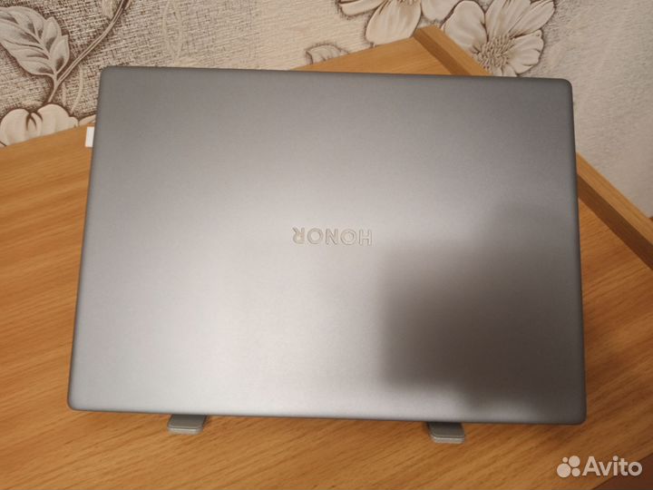 Ноутбук Honor MagicBook X14
