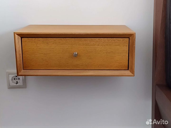 Подвесная прикроватная тумба из дуба mid century