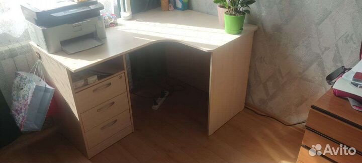 Компьютерный стол