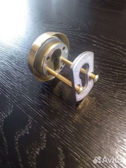 Броненакладка на замок