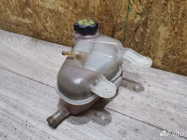 Расширительный бачок Chevrolet Aveo T300