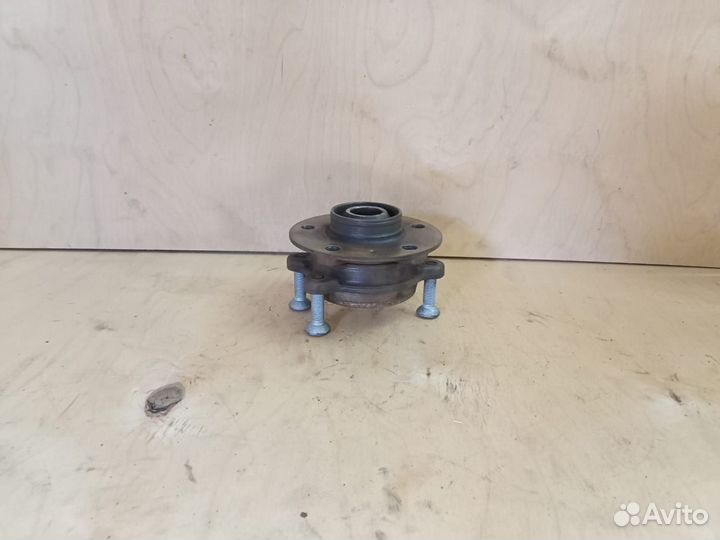 Ступица Audi A4 B8