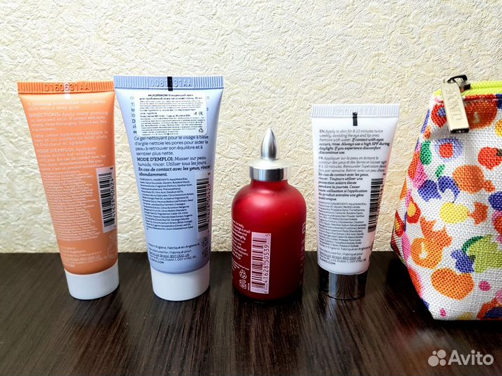 Elemis набор +gift косметичка Clinique