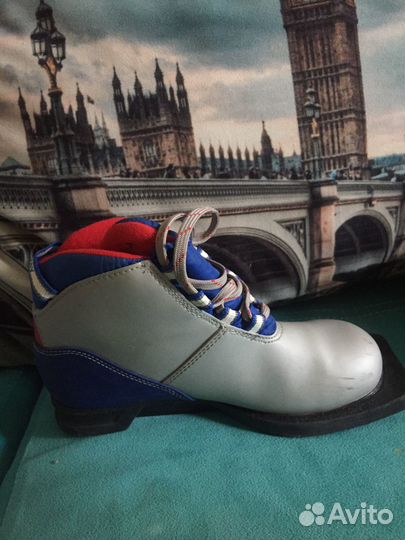 Лыжные ботинки детские 34р