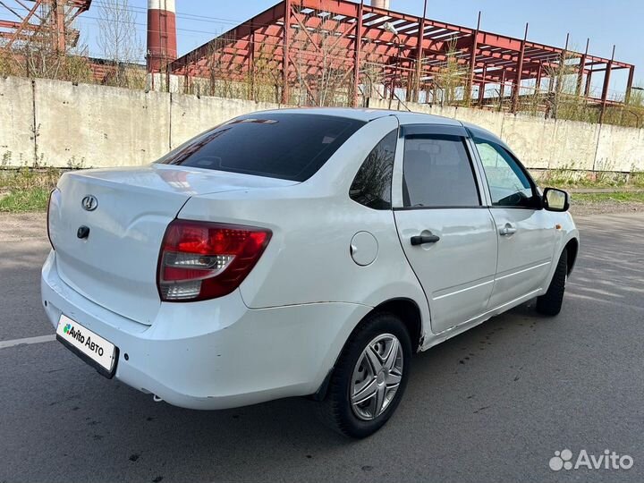 LADA Granta 1.6 МТ, 2013, 318 000 км