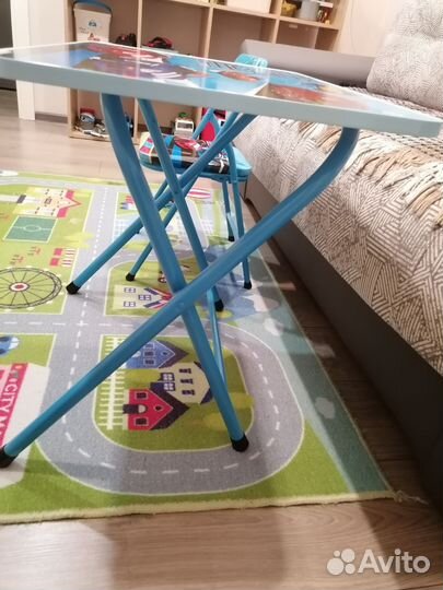 Детский стол и стул