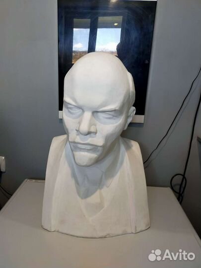 СССР. Огромный Бюст Ленина В.И