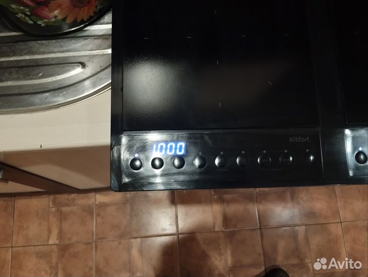 Индукционная плита Kitfort KT-109