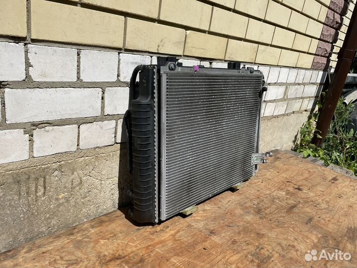 Кассета радиаторов mercedes W210 E240 M112 АКПП