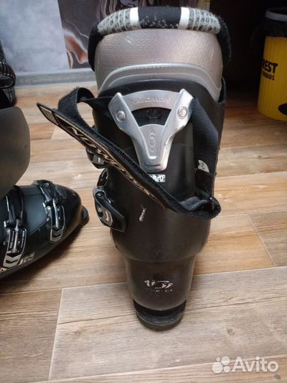 Горнолыжные ботинки