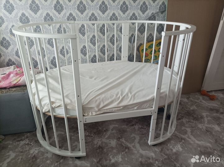 Кровать трансформер круглая овальная б/у