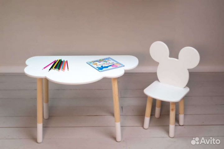 Детский стол и стульчик