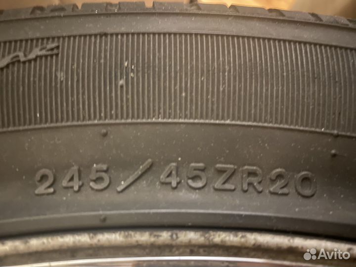 Комплект оригинальных колес r20 от dodge