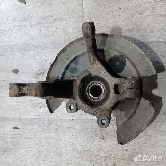 Кулак поворотный Renault Logan 1 правый