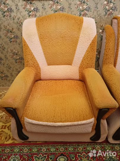 Диван и 2 кресла