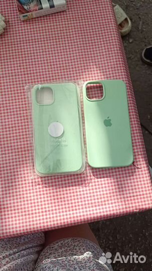 Чехол на iPhone 13