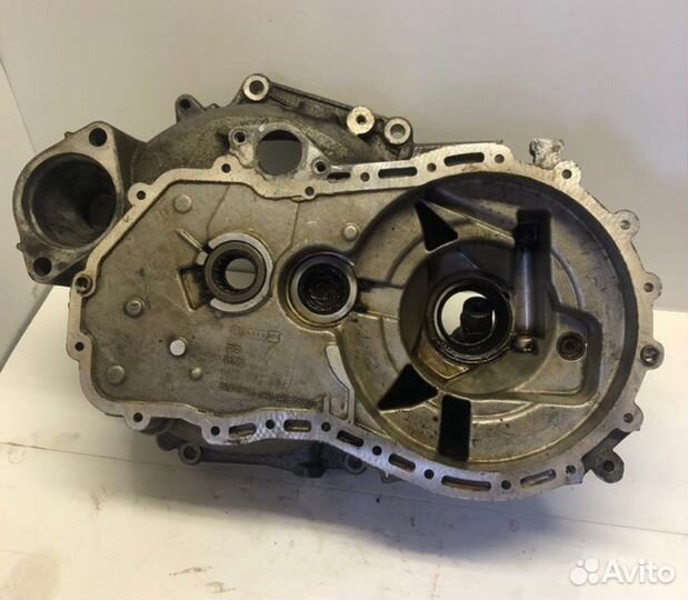 Корпус коробки передач Volkswagen Passat