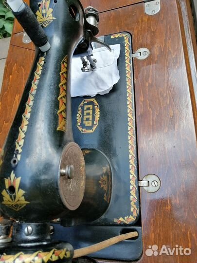 Швейная машинка