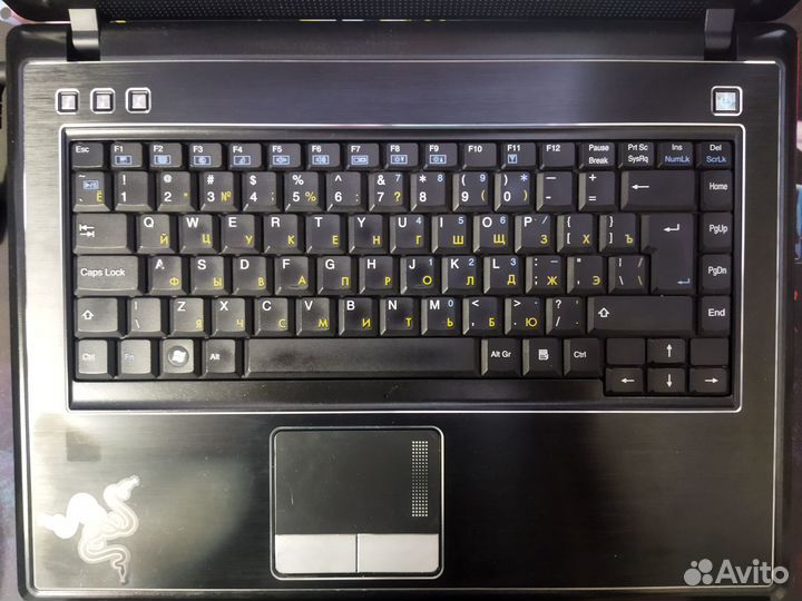 Roverbook voyager V558VHB