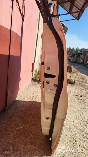 Дверь задняя-правая Toyota Ipsum sxm10