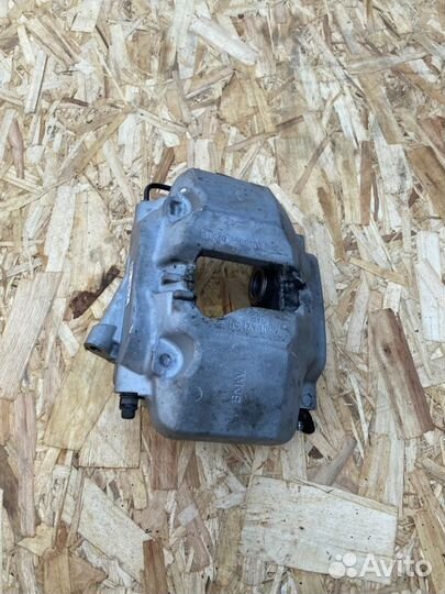 Суппорт тормозной передний левый Bmw 3 G21 B48B20A