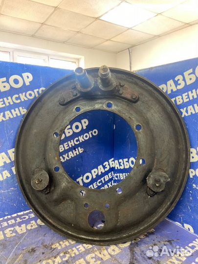 Пыльник задней ступицы. Isuzu V355 (Giga) грузовой