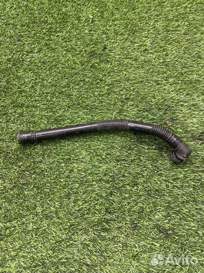 Патрубок воздушного фильтра Volkswagen Passat B6