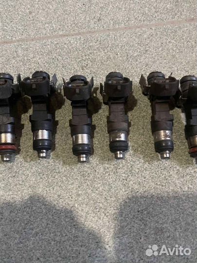Продам топливные форсунки с двс ES9A