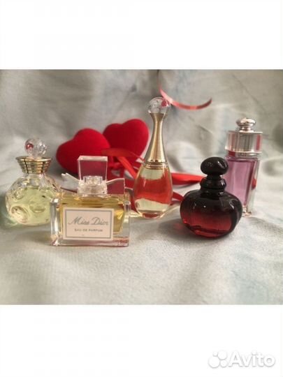 Парфюм женский миниатюры новый набор