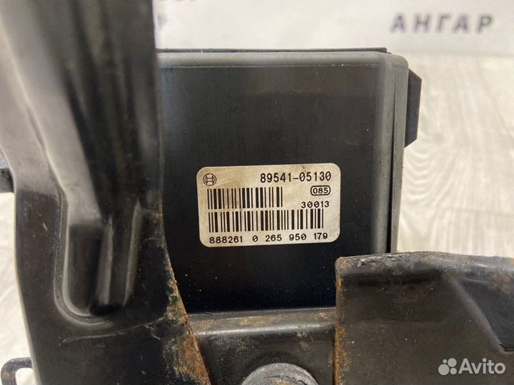 Блок абс Toyota Avensis T25 1zzfe 2008