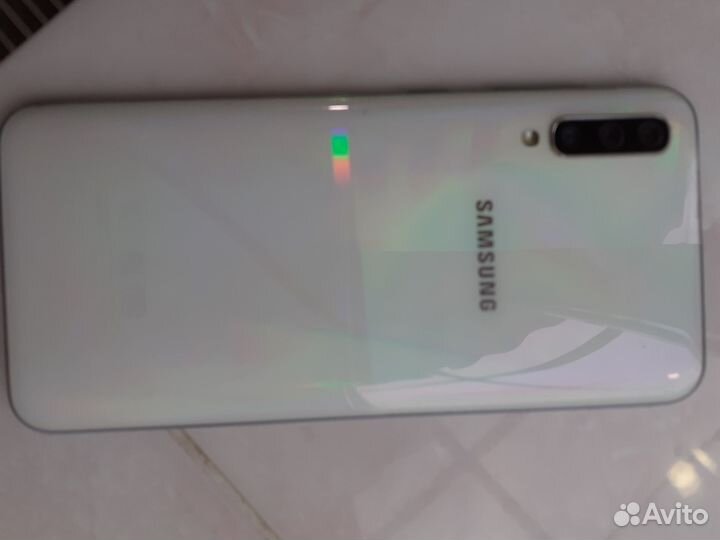Samsung Galaxy A50, 6/128 ГБ