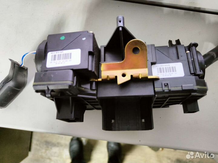 Модуль подрулевых перекл audi A8 d3