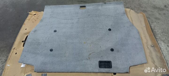 Пол багажника серый, бмв х5 е53