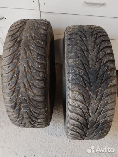 Yokohama C33 245/70 R16 107T