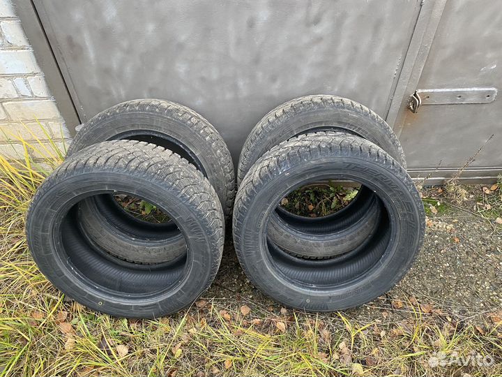 Nitto Therma Spike 205/55 R16