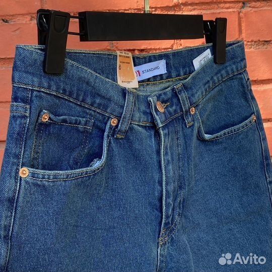 Джинсовые шорты Levis