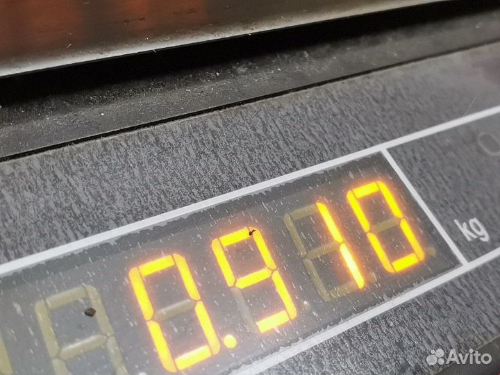 Знак аварийной остановки Audi A4 B6 2002