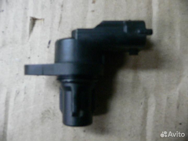 Датчик положения распредвала ford Focus III 2011